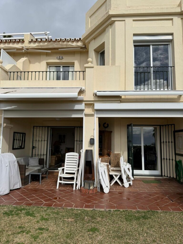 ce40471ba918104a5758f478b9367d3f - 1