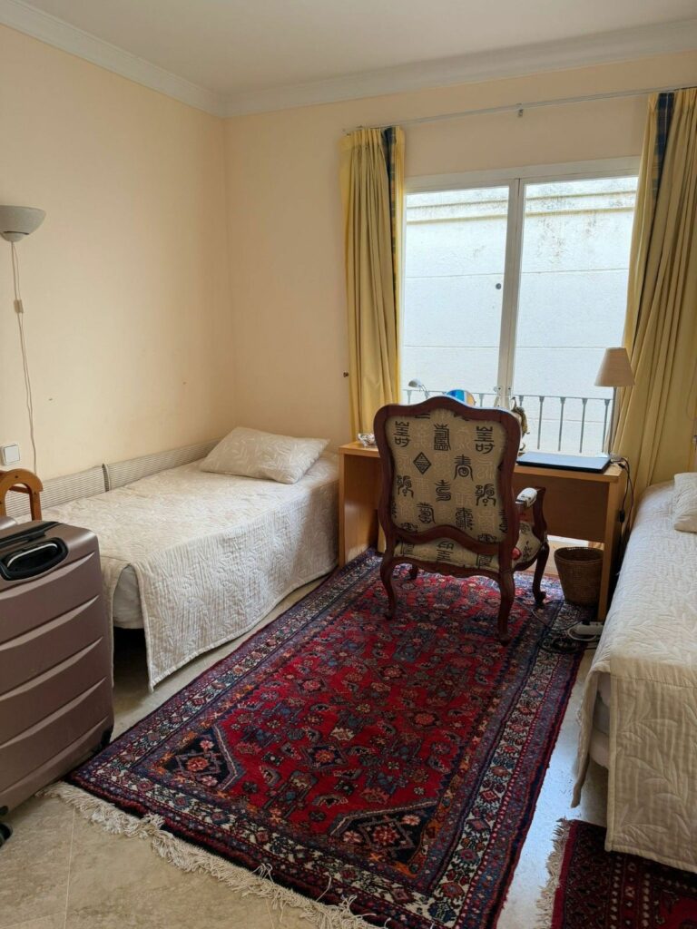 ce40471ba918104a5758f478b9367d3f - 10