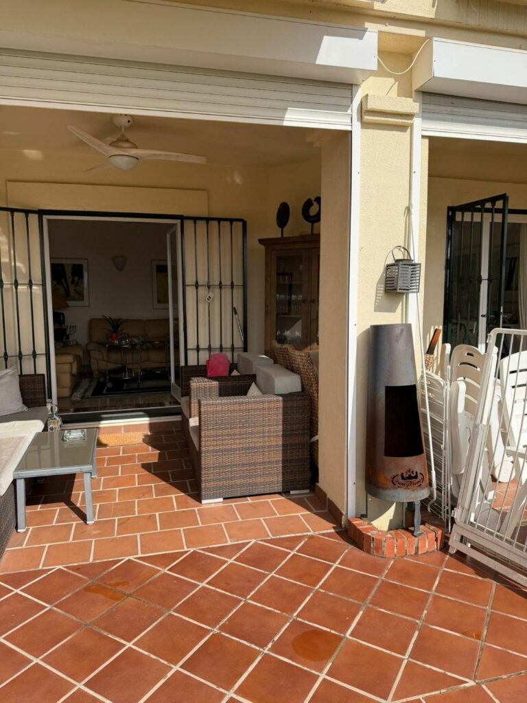 ce40471ba918104a5758f478b9367d3f - 16