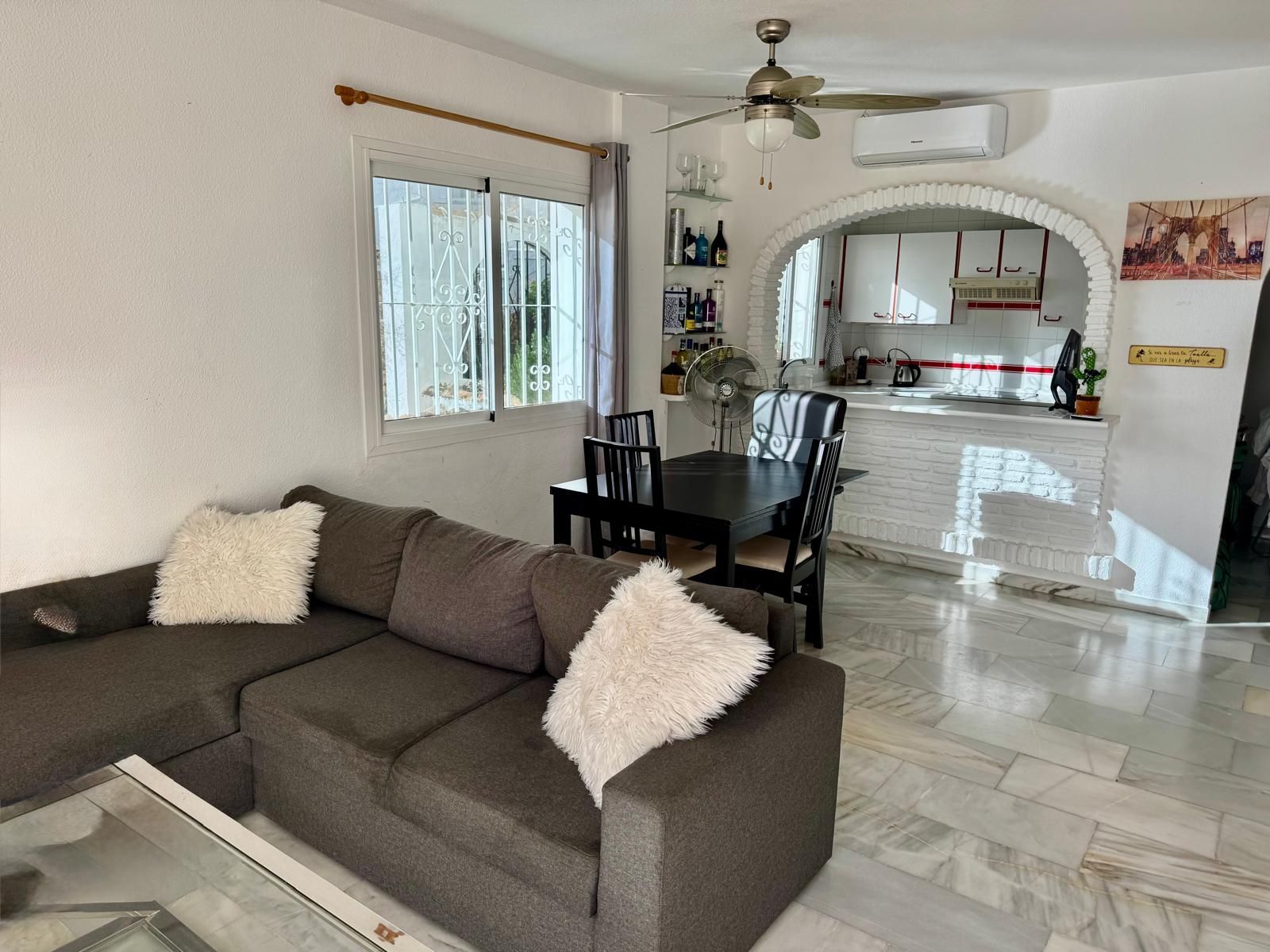 d1e5853feff0931475ad450a17e9d7fe - 14