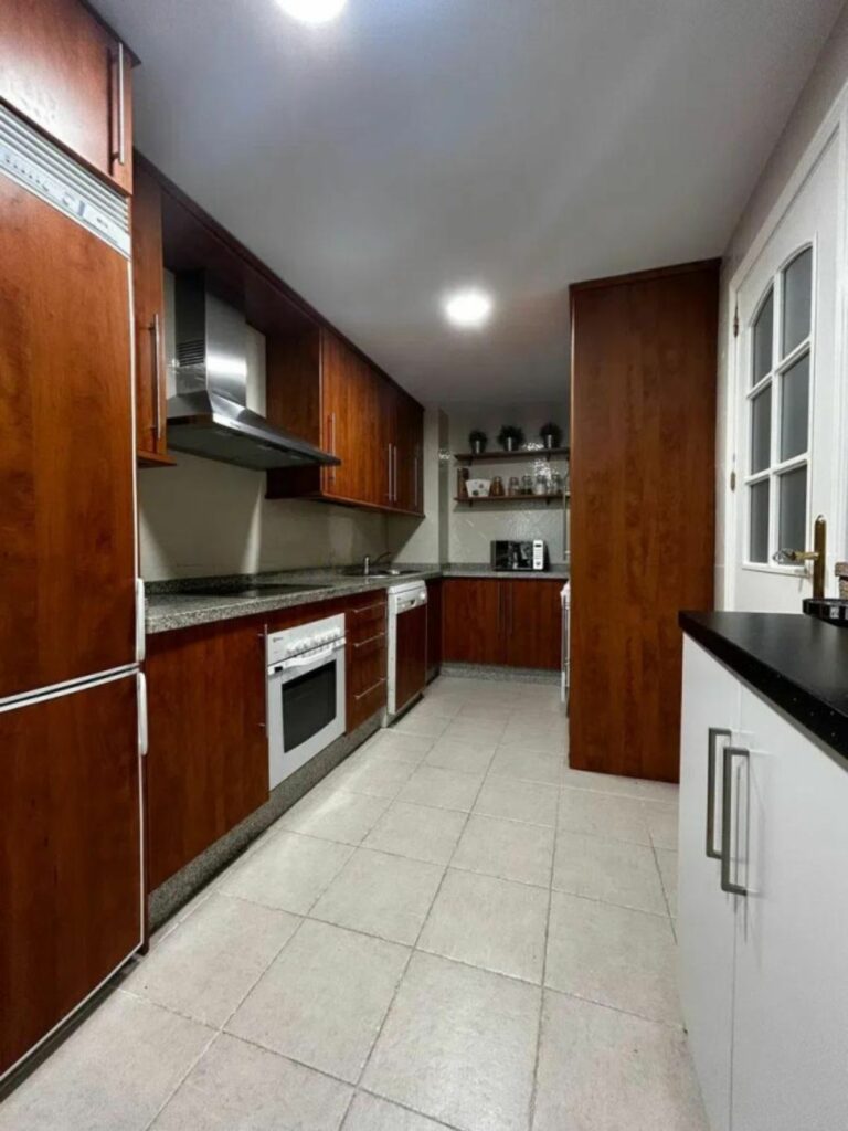 d21e257d5f2cd3fdd4018007ea80c105 - 6