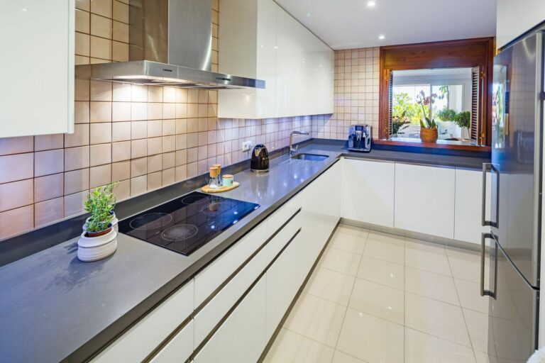 d2a62a2acfa333be9118e7849f210bce - 13