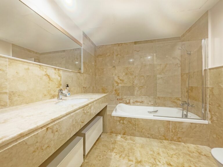 d2e2a7fd413a7292068d2bca72c2a280 - 10