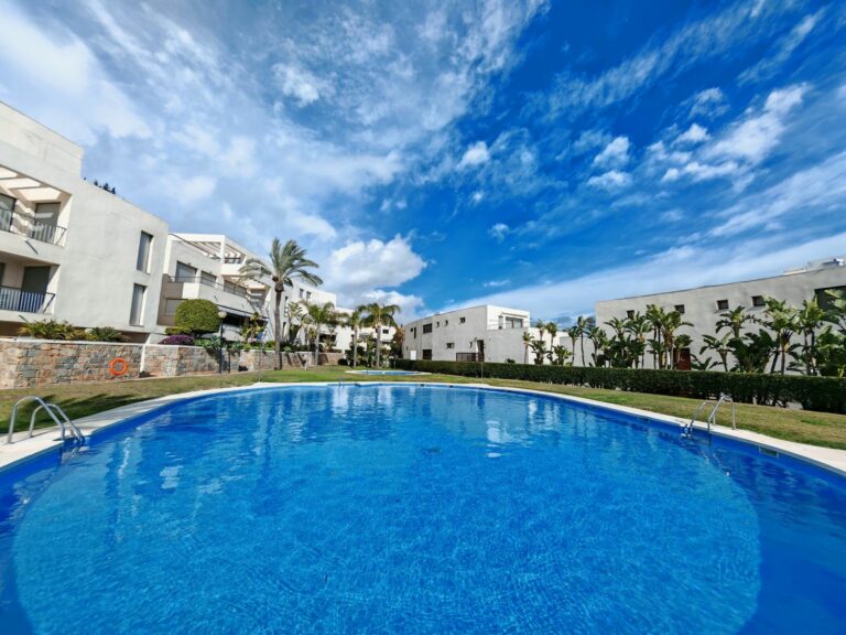 d2e2a7fd413a7292068d2bca72c2a280 - 12