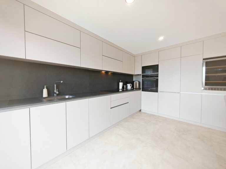 d2e2a7fd413a7292068d2bca72c2a280 - 4