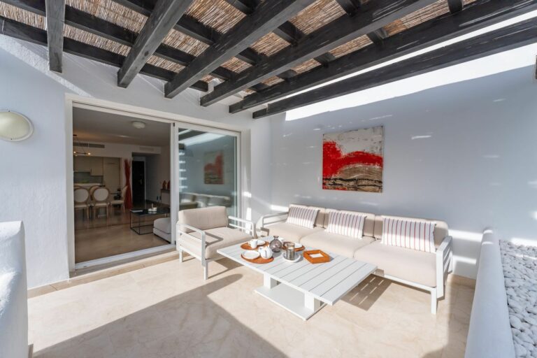 d30482e77202f8a96da6ab25b342265f - 14