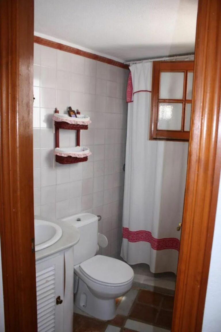 d54e8295e5706da6ac57d3f380caf1c7 - 15