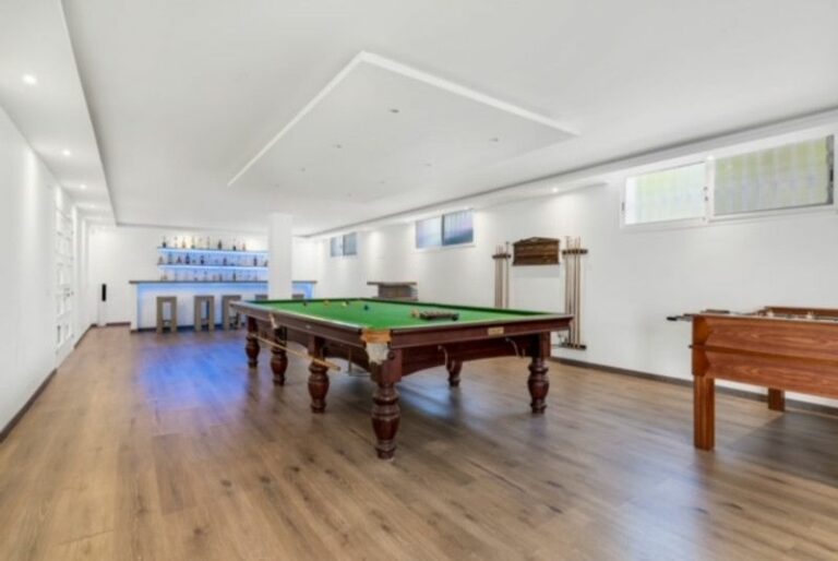 d737611b0abcb9595fad8e99dfbb0178 - 12