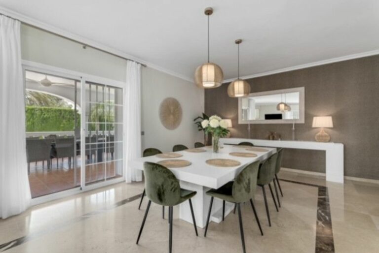 d737611b0abcb9595fad8e99dfbb0178 - 16