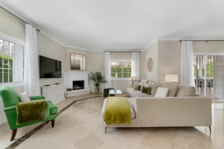 d737611b0abcb9595fad8e99dfbb0178 - 9