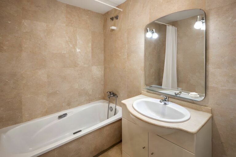 d73f890007bd0607d360b66babf7f81a - 12