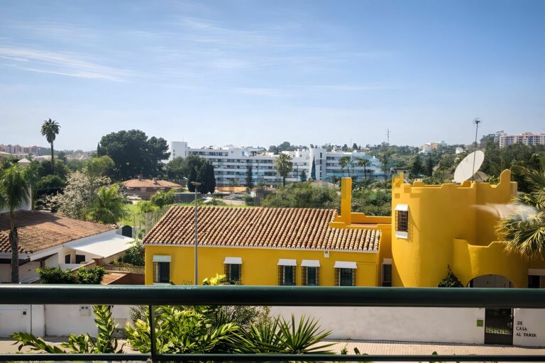 d73f890007bd0607d360b66babf7f81a - 15