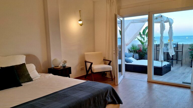 d76510b30921fa3fa1c0643c49ca96a5 - 12