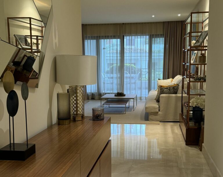 d8bdb0c4cd5026325e5f087cf4793d7f - 8