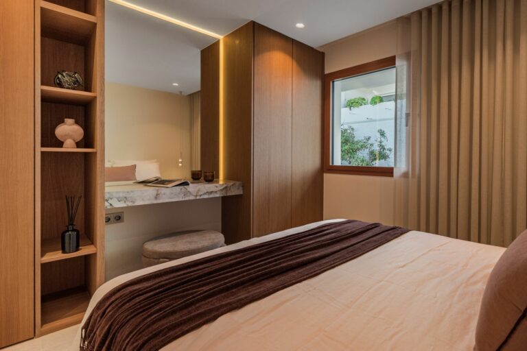 d8ff18cd3658662dd984c716bd3237f5 - 14