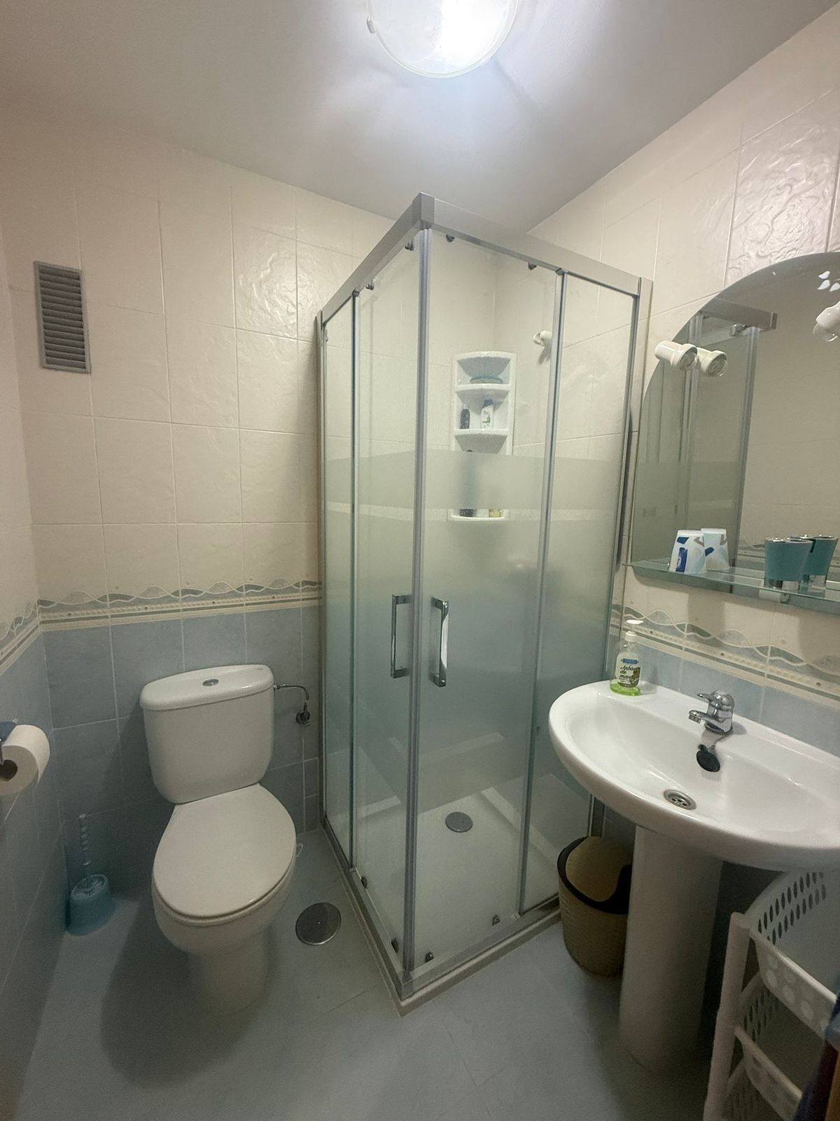 d9ee855e227a4a2288642b22406d1fda - 7