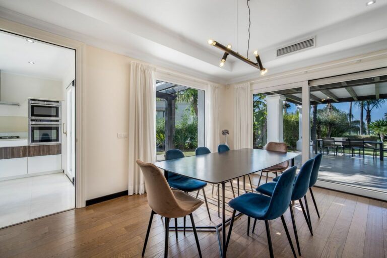 db887481ea0a3ce03cbb5e33a511844d - 10