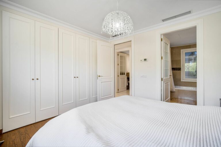 db887481ea0a3ce03cbb5e33a511844d - 15