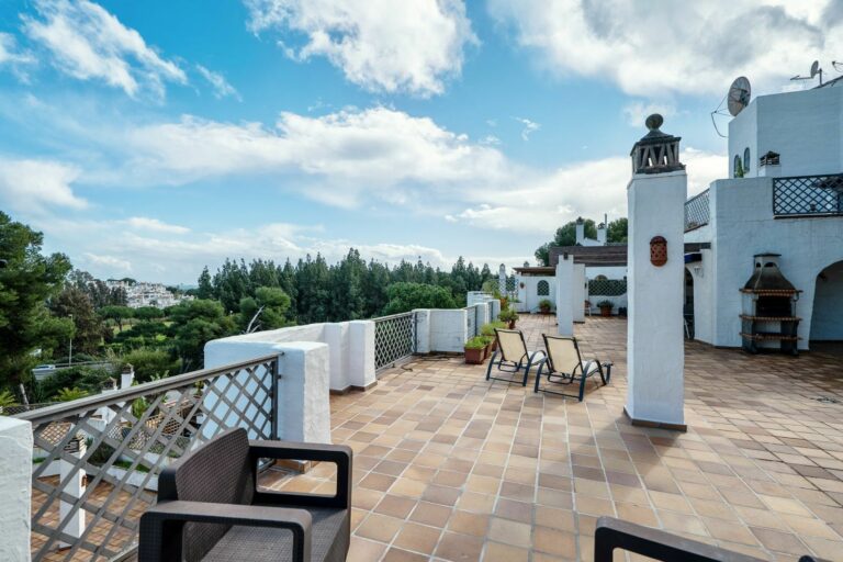 dbf013a21ec8f6a4c5df1ff3d7678820 - 16