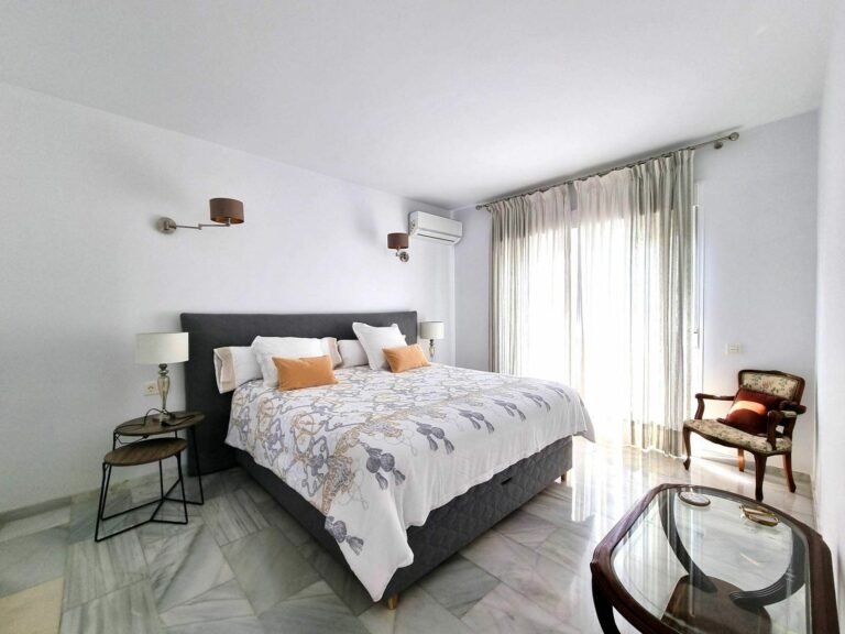 dc055ec8f4ba9d3fdb618cf0d29da8d8 - 13