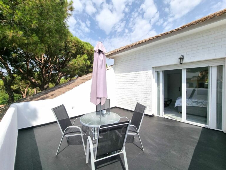 dc055ec8f4ba9d3fdb618cf0d29da8d8 - 15