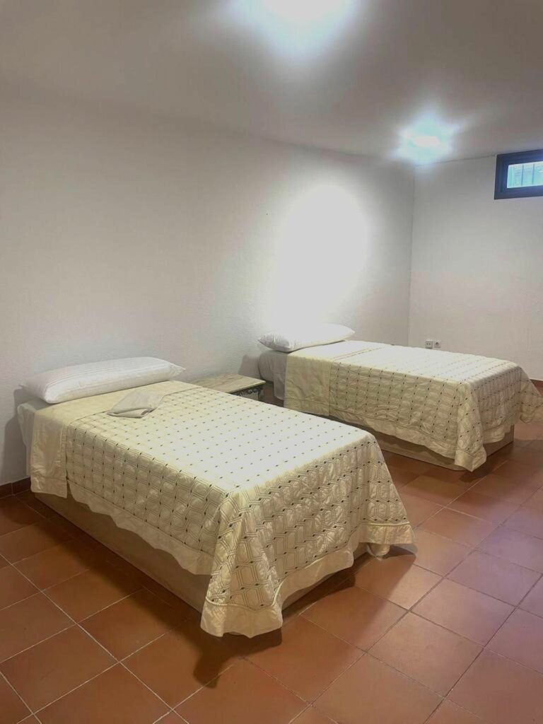 dc901c5ae7d7c2b4b23c4a507b92247f - 9