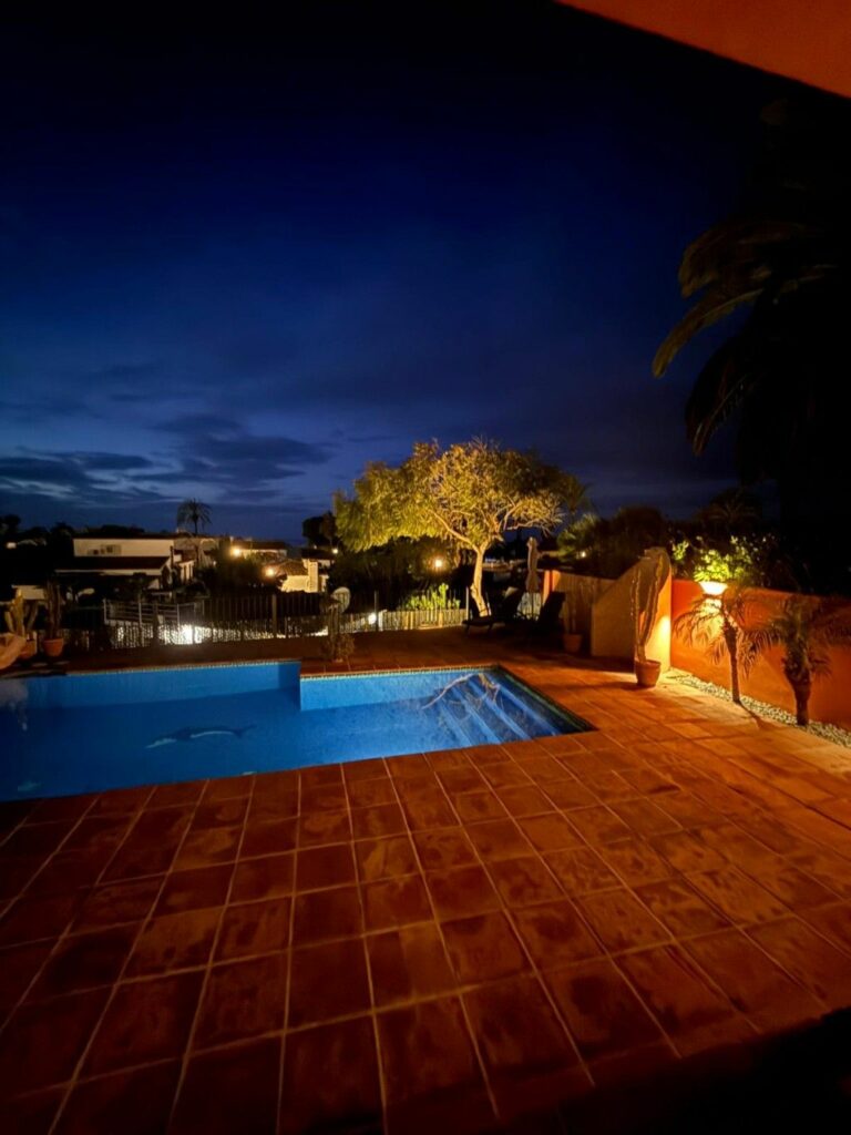 de34647e6f0948634e2f74b2a3e1f1ca - 6