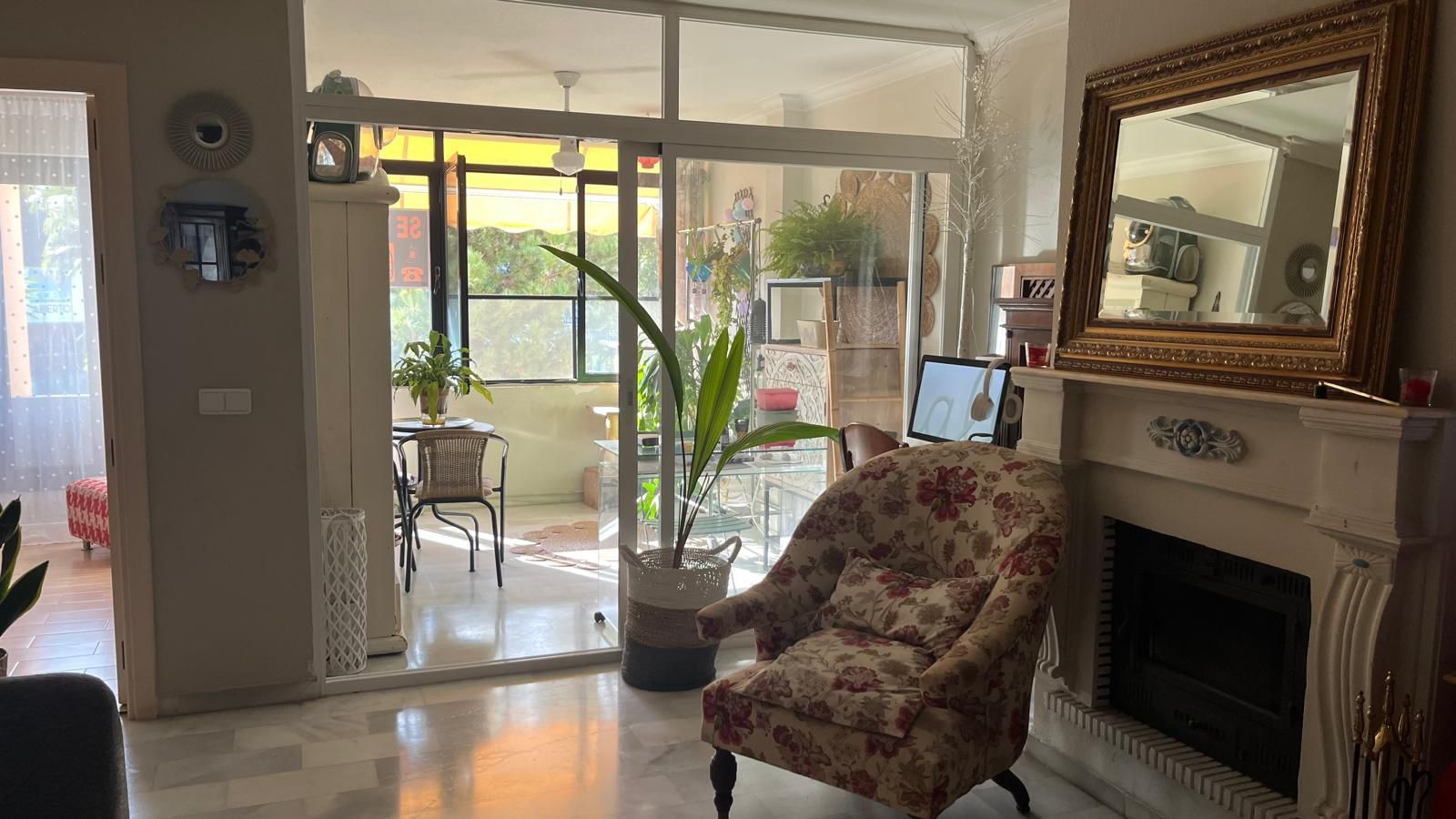 e09e7a0bde2cb3770de606faf96dce36 - 4