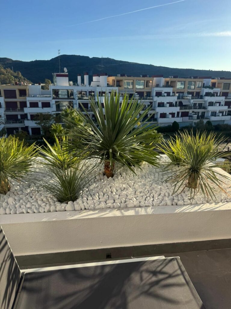 e2a27c142dfe97e25604f8684bed9fe0 - 10