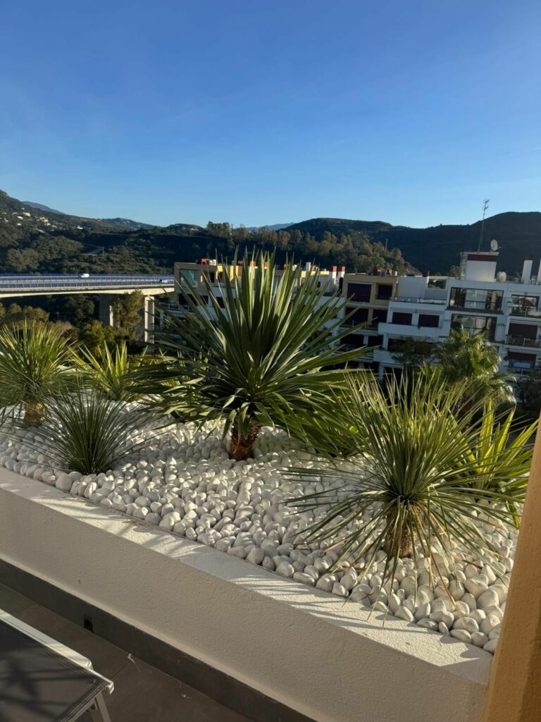 e2a27c142dfe97e25604f8684bed9fe0 - 7