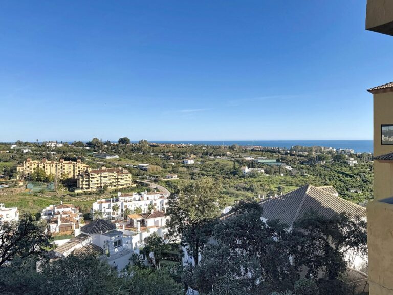 e33ed4044955115596069130cfbc9315 - 12