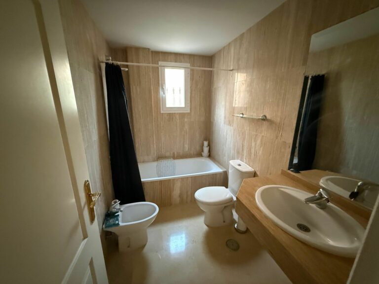 e6c4583d8c65b8ccaf45f04edde03b65 - 7