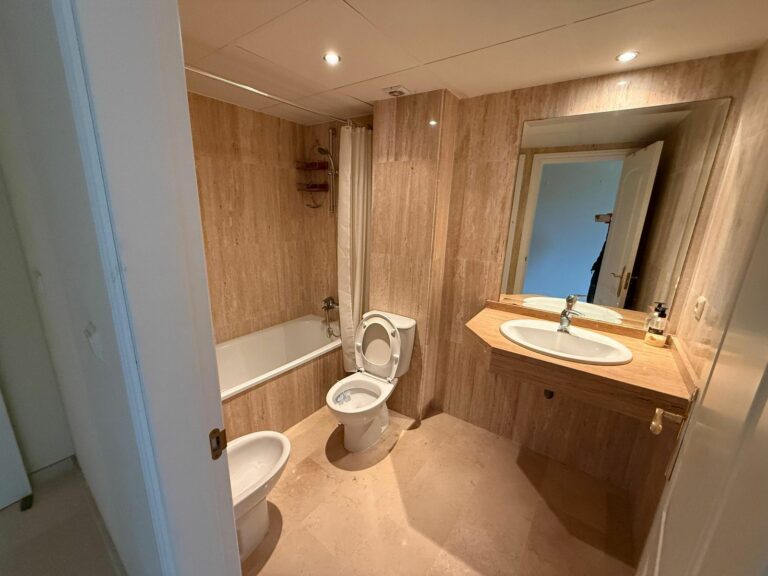 e6c4583d8c65b8ccaf45f04edde03b65 - 8