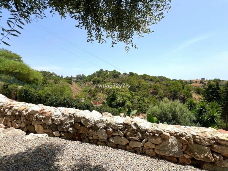 e76c4d2d358c7be80fec84355a4ee98c - 5