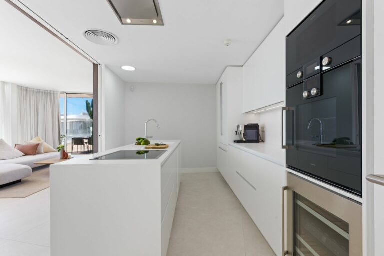 e830f2548718261f7e4d9bdd9c4c380f - 2