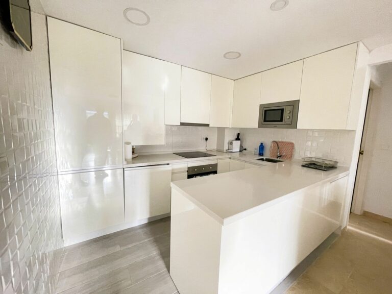 e85a60a68fcc9a52f18396bf002b9c88 - 2