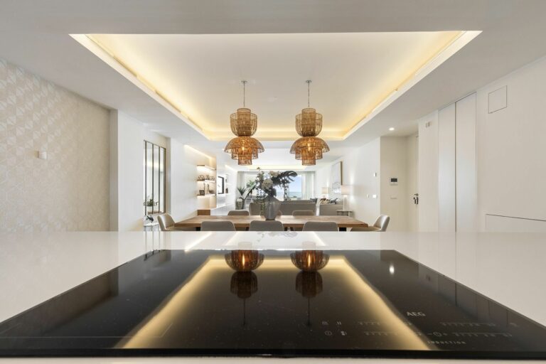 e8ff0601bd678374d5361240a83df558 - 15