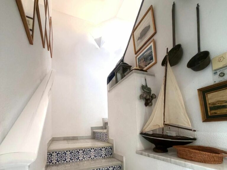 ea701456815f6ad62e5c216641f3859e - 8