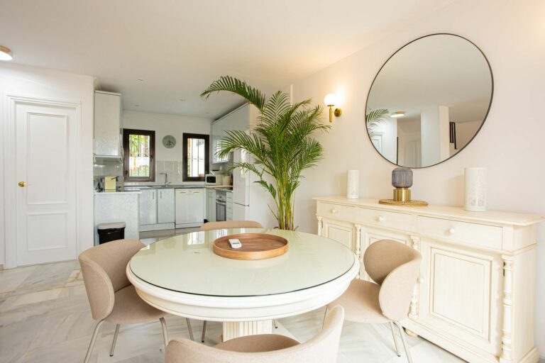 ec8499da42eac6b0cc99e0d82e235700 - 9