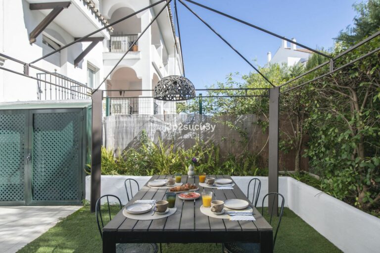 ed2ce0d1a90fb6c18a629be0cd6934bb - 13