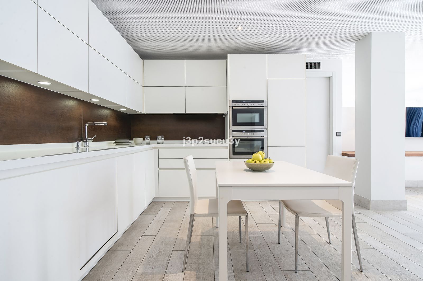 ed2ce0d1a90fb6c18a629be0cd6934bb - 4