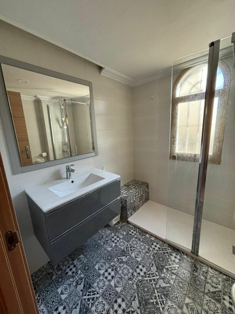 ed7a0e22dbe53d39f6b968cbdadfa20c - 8