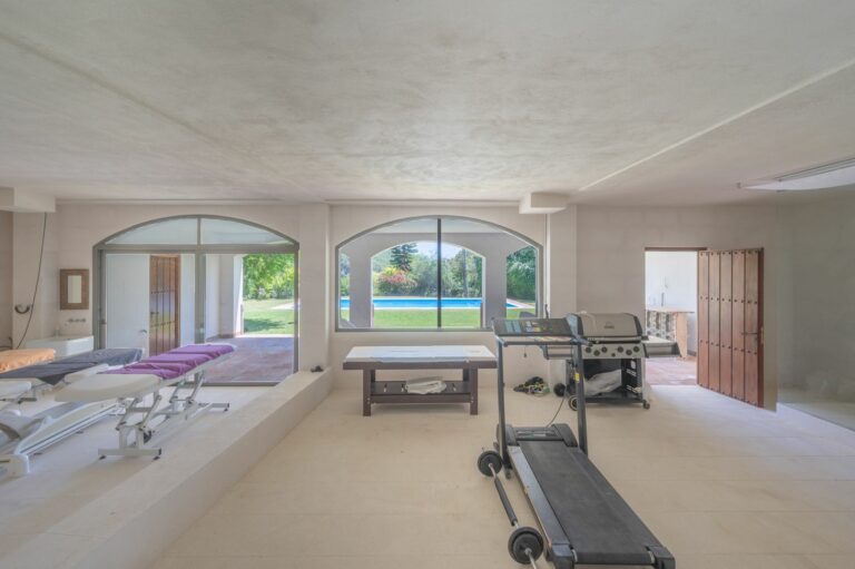 ef02d077fa60190898689dc215d3f46f - 16