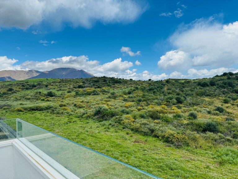 eff14d1206e45d8c3f1d91cb30e40da7 - 14