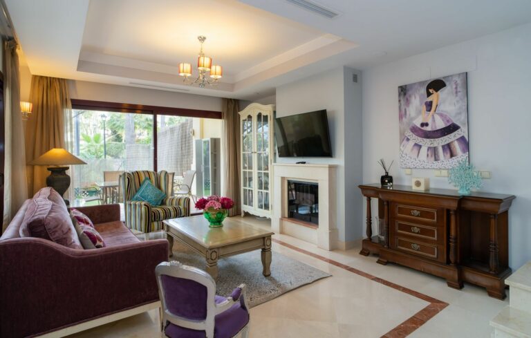 f0b18b813c293d1004cb207dbfecc610 - 2