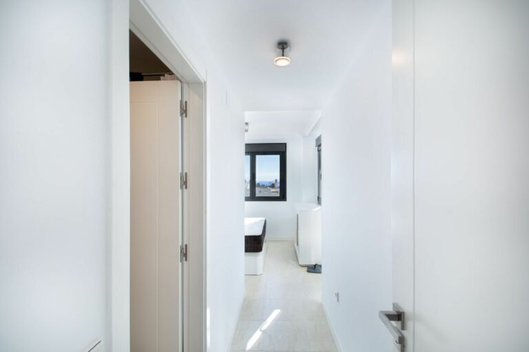 f0d1fa59908fe5d84bfeba6c2c0443dc - 13