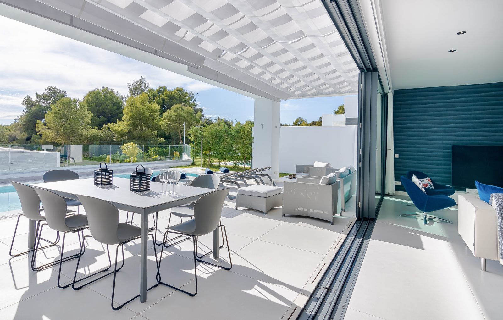 f1c36226e1644a301675a12107857477 - 13