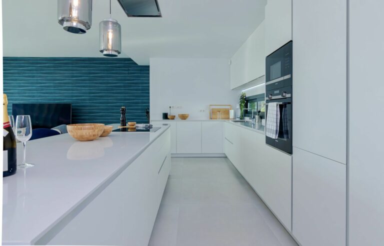 f1c36226e1644a301675a12107857477 - 8