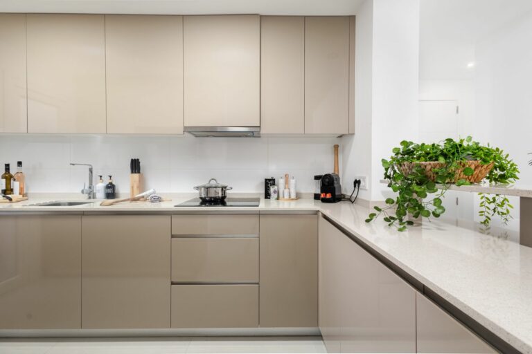 f4a8e256689c27fad4bcc5f90d68cd6e - 3