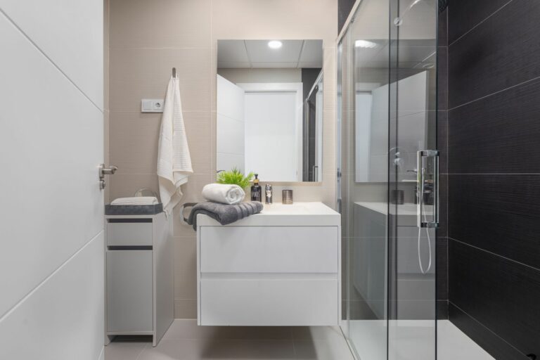 f4a8e256689c27fad4bcc5f90d68cd6e - 4